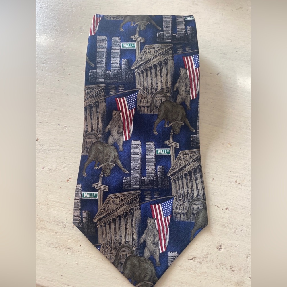 Vtg Stonehenge 100% Silk Tie Bull Bear Wall Street WTC Twin Towers USA Flag NY